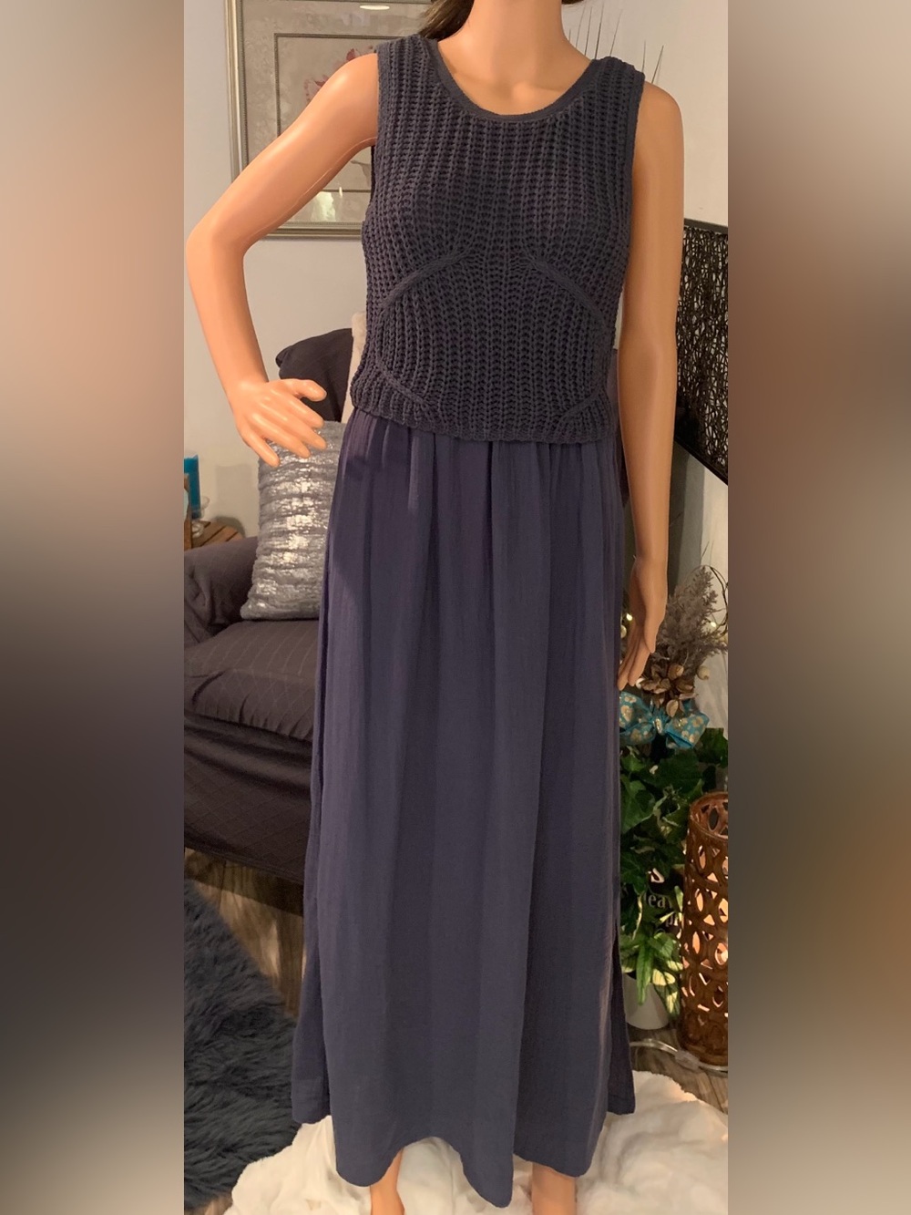 Sleeveless Navy Maxi Dress with Knit Bodice and Flowing Skirt • NWT • Sz. XS